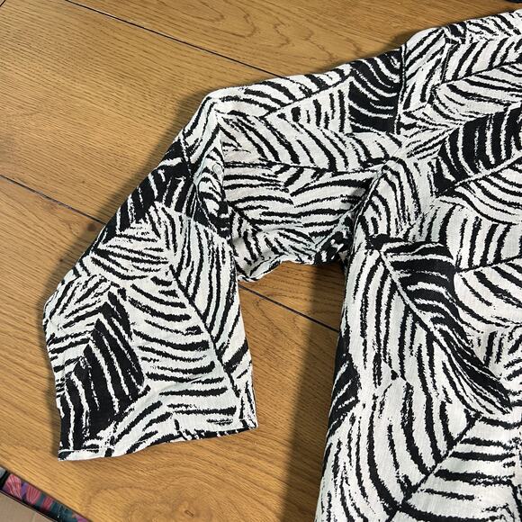 Cynthia‎ Rowley Womens Linen Button Up Tunic White Black Leaves Size 1X Beachy - Picture 3 of 6